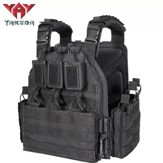Outward Quick Dismantling Tactical Vest in camouflage pattern for outdoor activities