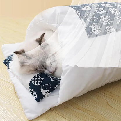 Removable winter sleeping bag bed for cats and dogs with pillow, shown in multiple sizes.