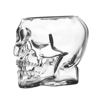 Transparent skull-shaped wine glass with detailed features and 160ml capacity measurement