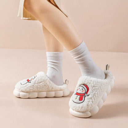 Cozy snowman-shaped slippers with thick, anti-slip soles and plush lining for indoor comfort and warmth