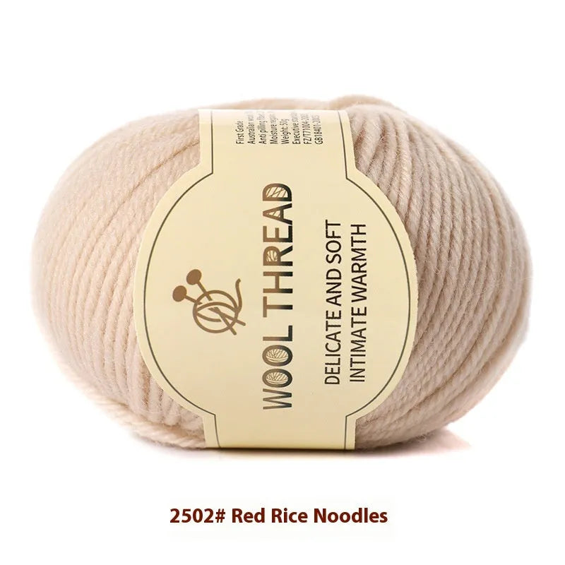 Hand-woven scarf sweater thread roll in domestic wool yarn for baby knitting projects with 10-needle compatibility