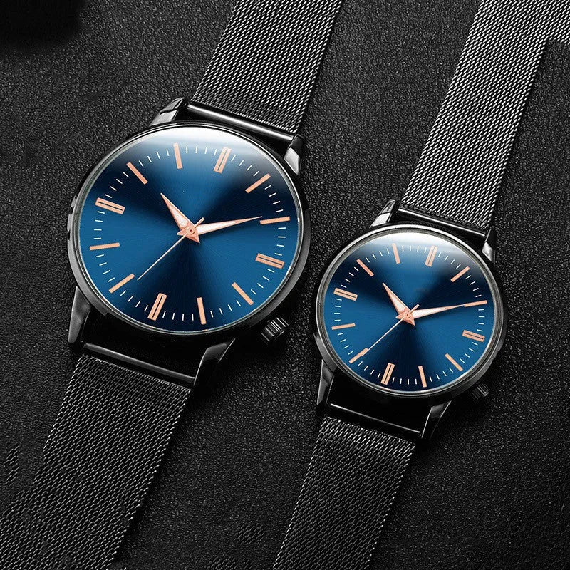Luxury couple watch set with quartz movement, alloy case, glass mirror, metal mesh band, blue black white