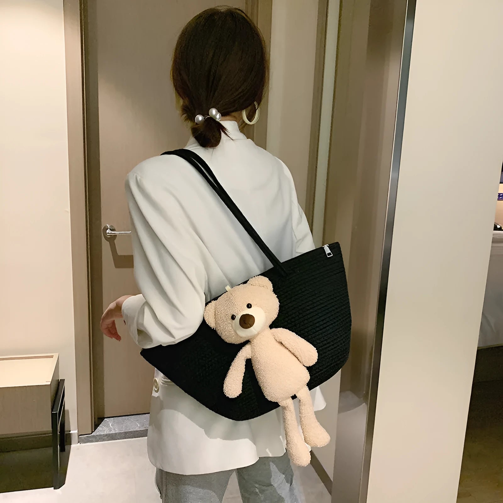 Cotton and linen woven bag with dumpling shape, three-dimensional pocket and double shoulder straps