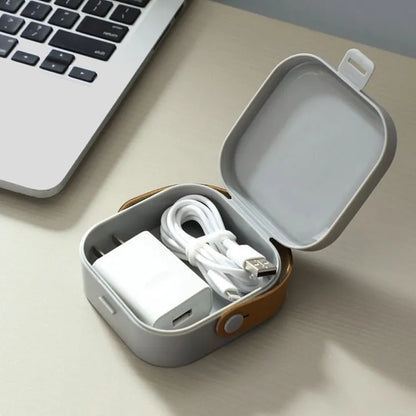 Multifunctional portable storage box for cables in Nordic White colour with lid, dimensions 15.5cm x 10.5cm
