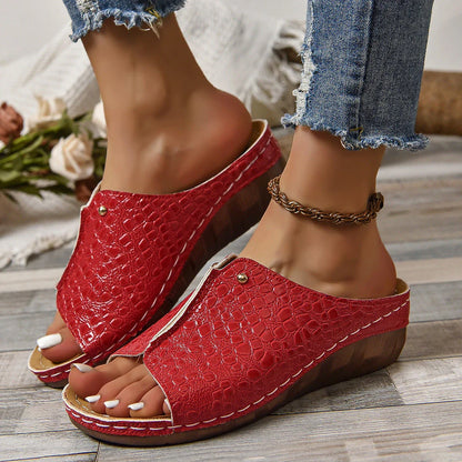 Stylish crocodile-texture wedge sandals for women in various colors and sizes