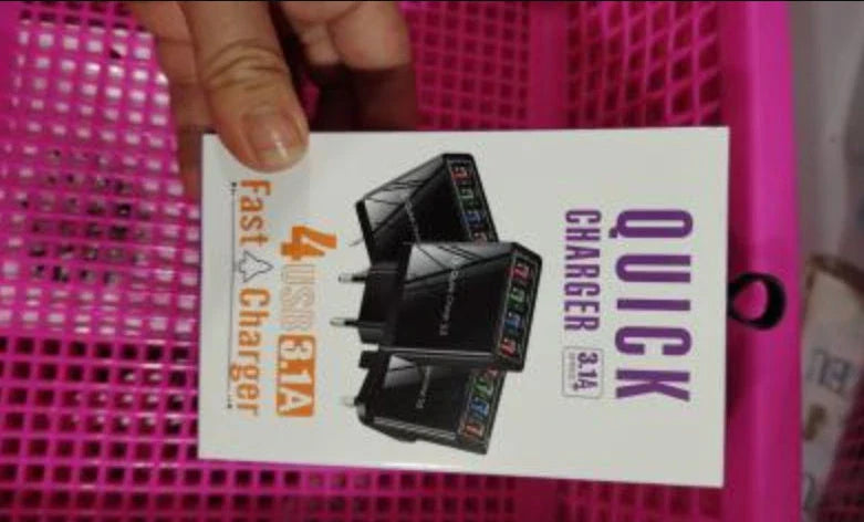 High-speed 4-port USB charging station with quick charge 3.0 technology for smartphones and tablets