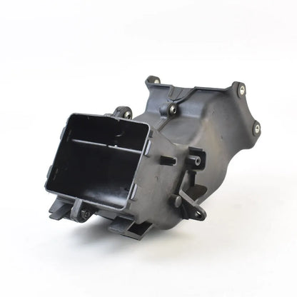 Black ventilation pipe for Yamaha motorcycles, dimensions 280mm by 170mm by 160mm