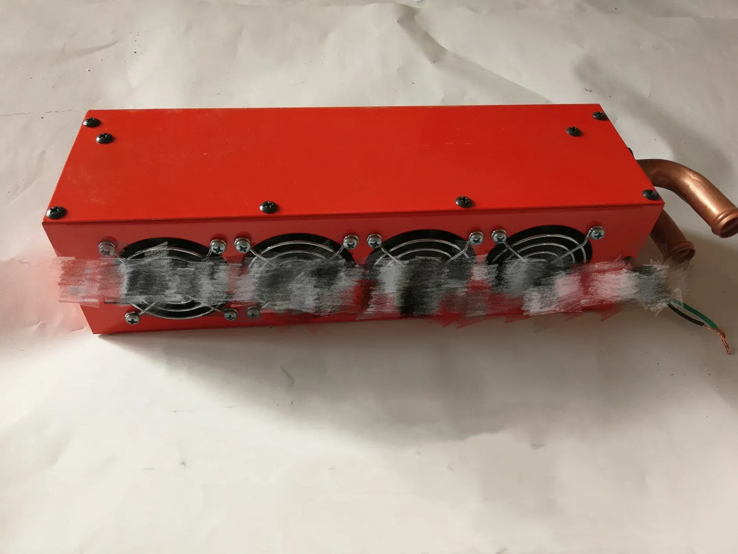 Metal car heater with copper pipe connections for 12V and 24V vehicle heating systems