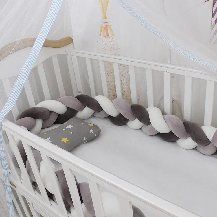 Adaptable baby crib bumper in spandex crystal velvet for safety and style