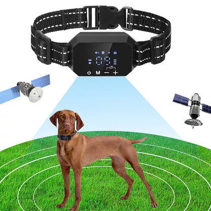 Wireless GPS Dog Trainer with adjustable strength and 1000m range in white and black