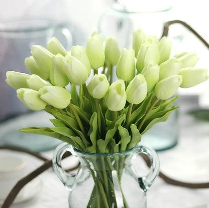 Artificial flower arrangement with 2.7cm diameter head and 11cm leaves in champagne colour