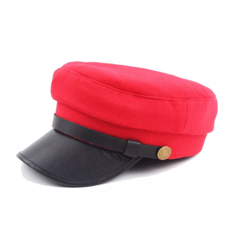 Navy blue casual peaked cap for men and women with flat brim and dome-shaped crown