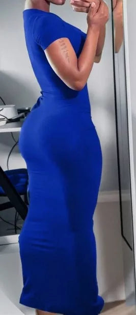 Women's knitted bodycon dress in solid colors with stretch fabric