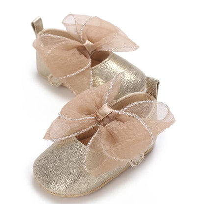 Girls' soft-soled toddler shoes with Velcro fastening in princess style, showing non-slip sole detail