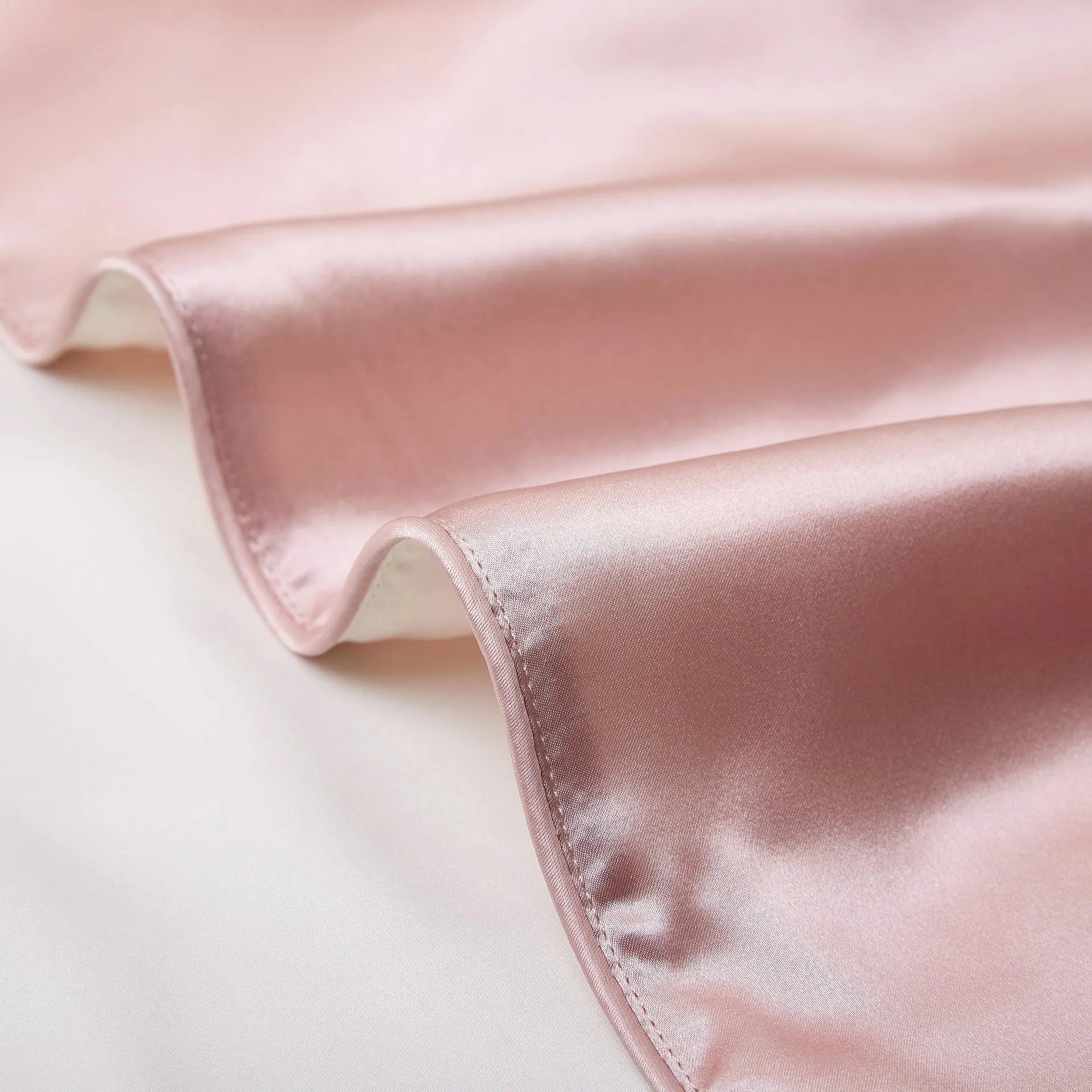 Mulberry silk pillowcase 48x74cm in palace luxury style with inlaid rope weave texture.