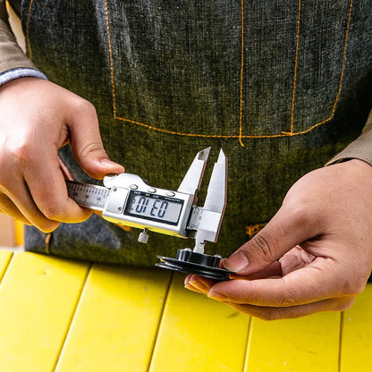 Deli digital vernier caliper, stainless steel, 78mm width, 0.01mm resolution, available in 0-150mm, 0-200mm, and 0-300mm models.