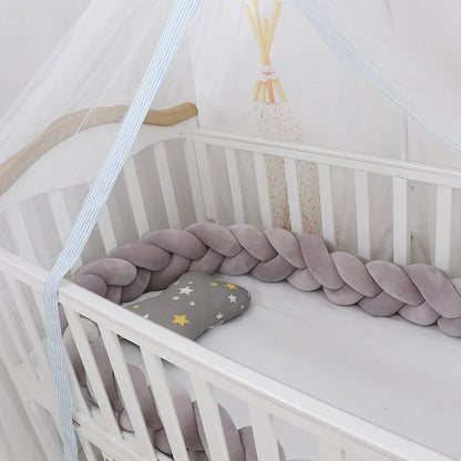 Adaptable baby crib bumper in spandex crystal velvet for safety and style