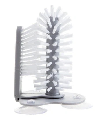 Double-head suction cup brush for cleaning cups and glasses