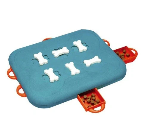 Blue casino treasure hunt puzzle food spill toy for pets, lightweight and durable