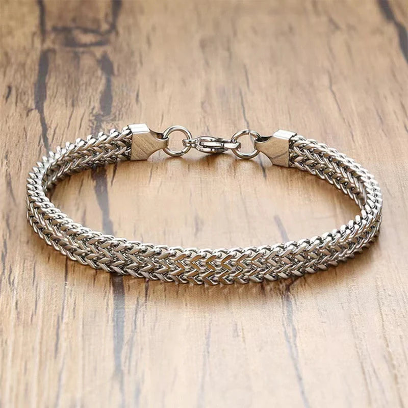 18K gold plated titanium steel bracelet with hemp flower design