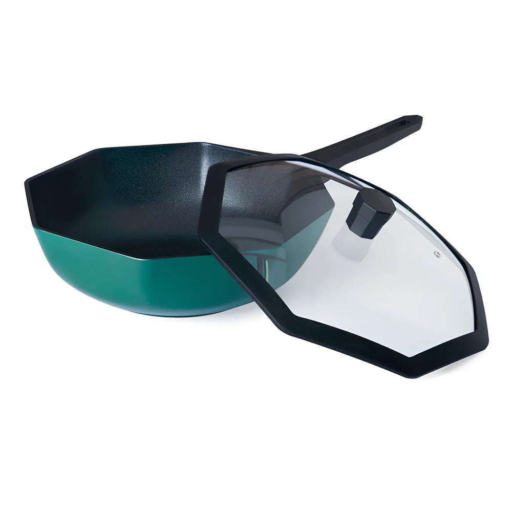 Green star anise wok pan with 30cm diameter cooking surface and 9cm depth side walls