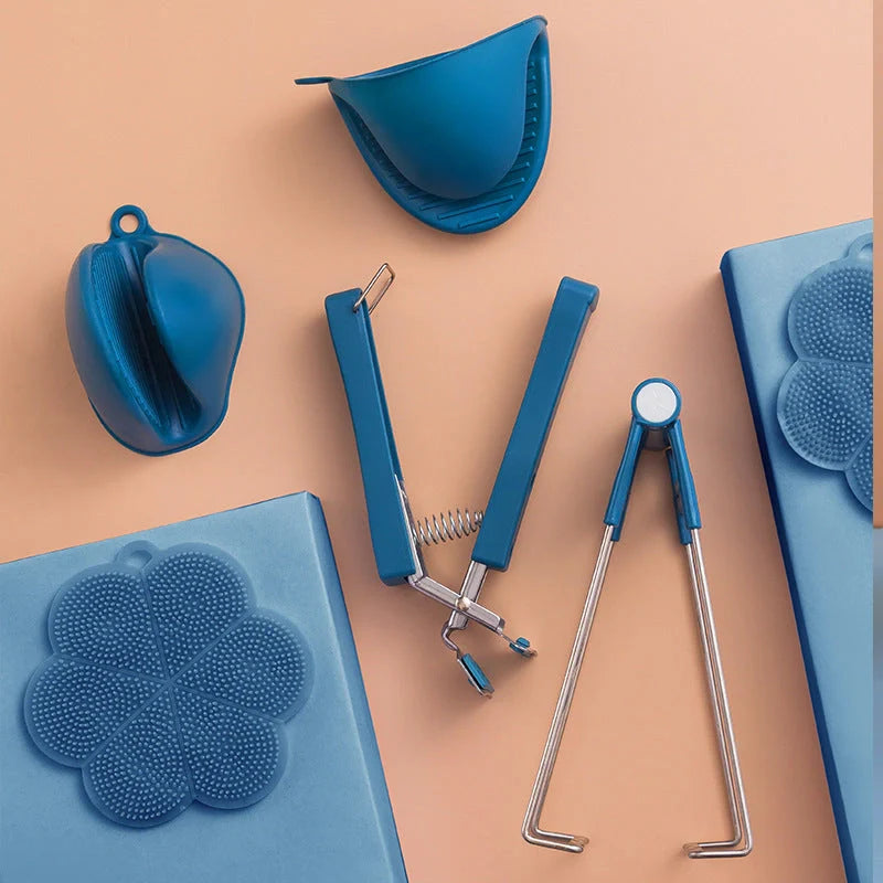 6-piece silicone handle anti-scalding set for hot dishes and bowls in dark blue and light pink