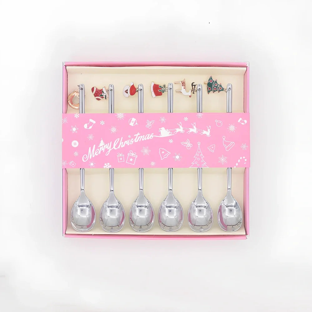 Christmas serving spoon in stainless steel with silver finish measuring 135mm length