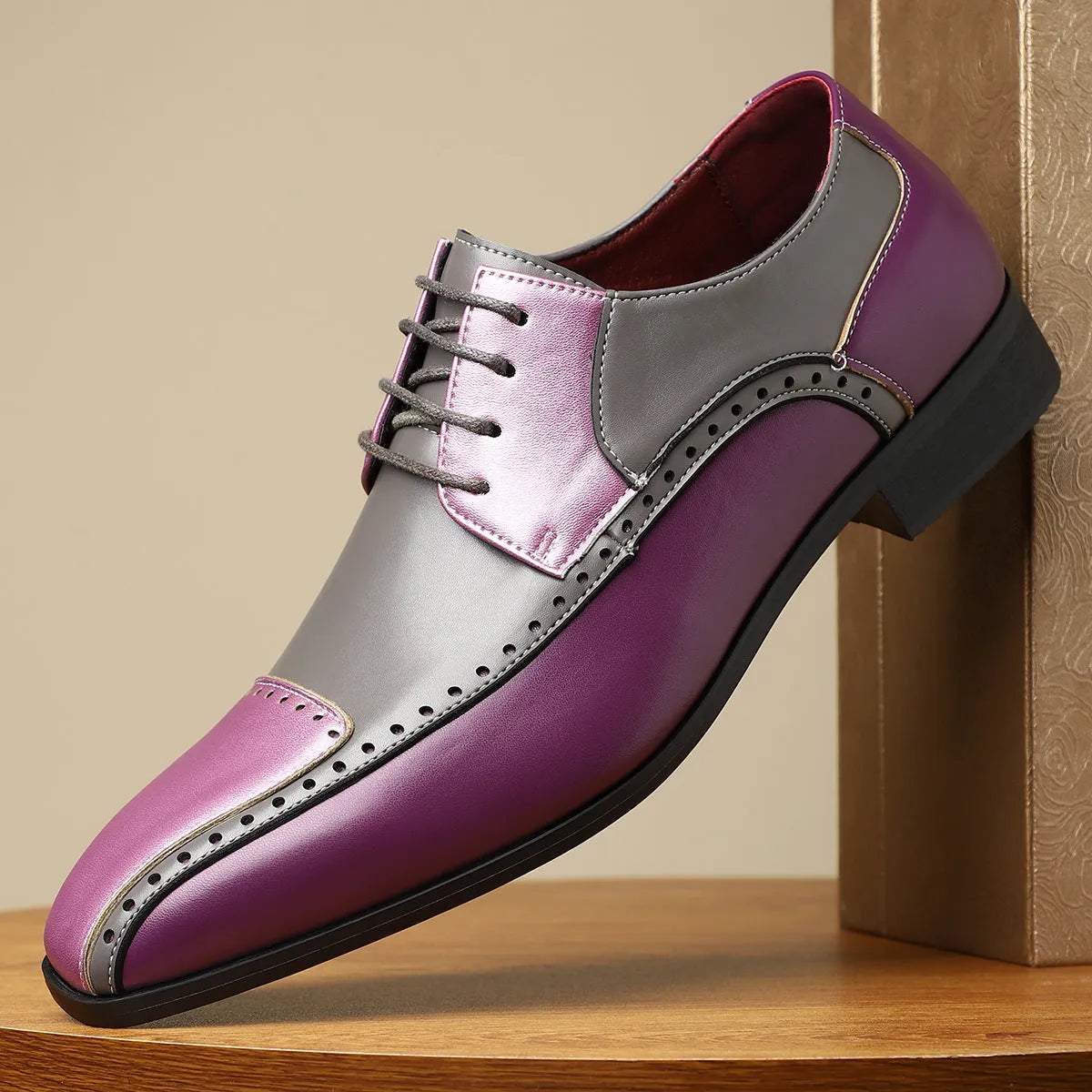 Men's low top leather shoes in black, green, or purple with artificial PU upper and EVA sole