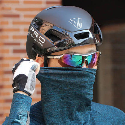 Road bicycle safety helmet in red and black with hyperlight design and adjustable buckle