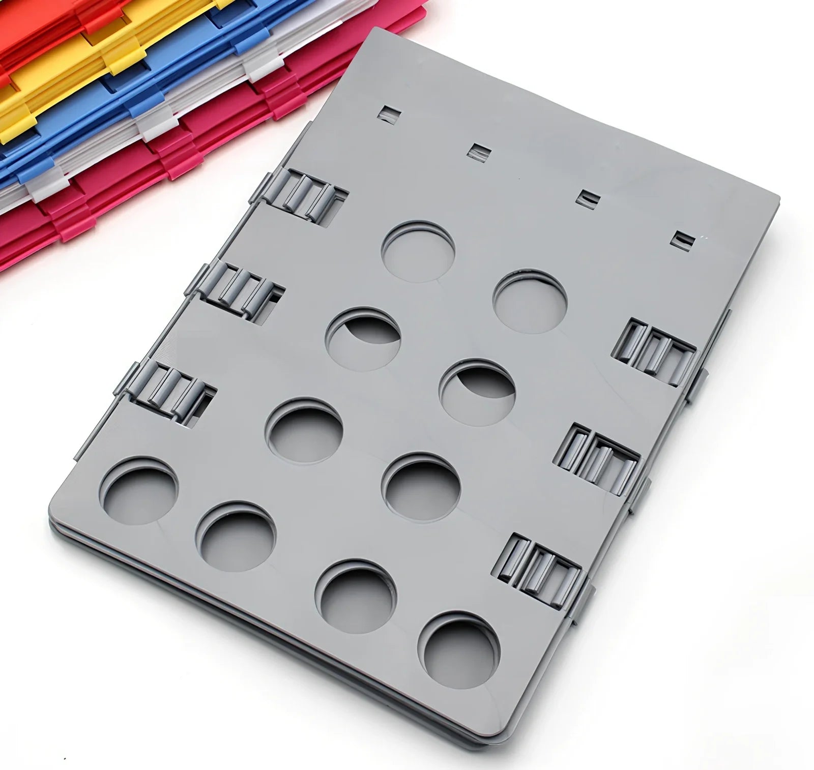 Adjustable clothes folding board showing 40x48cm and 68x57cm sizes with PP+PE construction