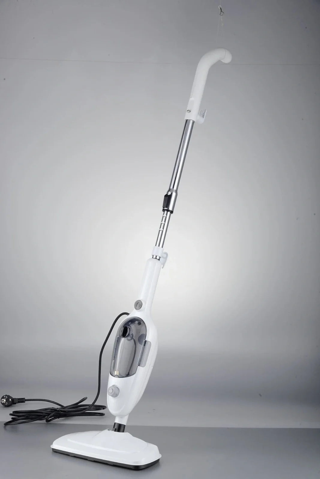 White steam mop with rectangular 22x29cm cleaning head and 120cm handle