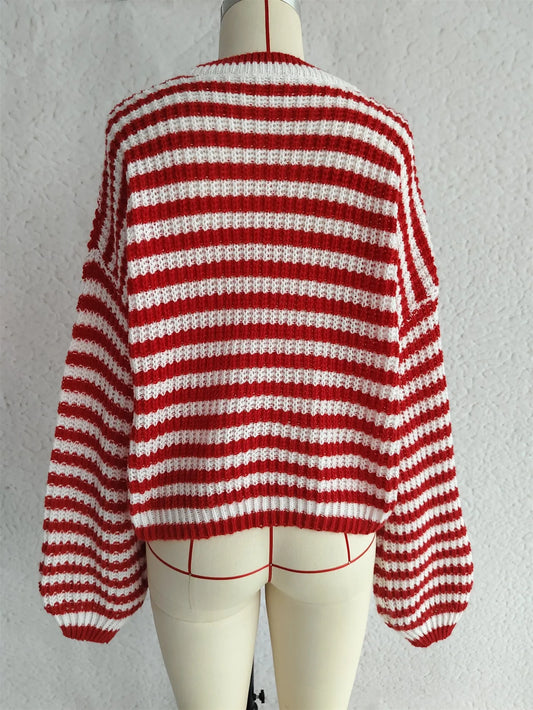 Women's vintage stripe knitted pullover sweater in loose fit with round neck and long sleeves, colours black red khaki green