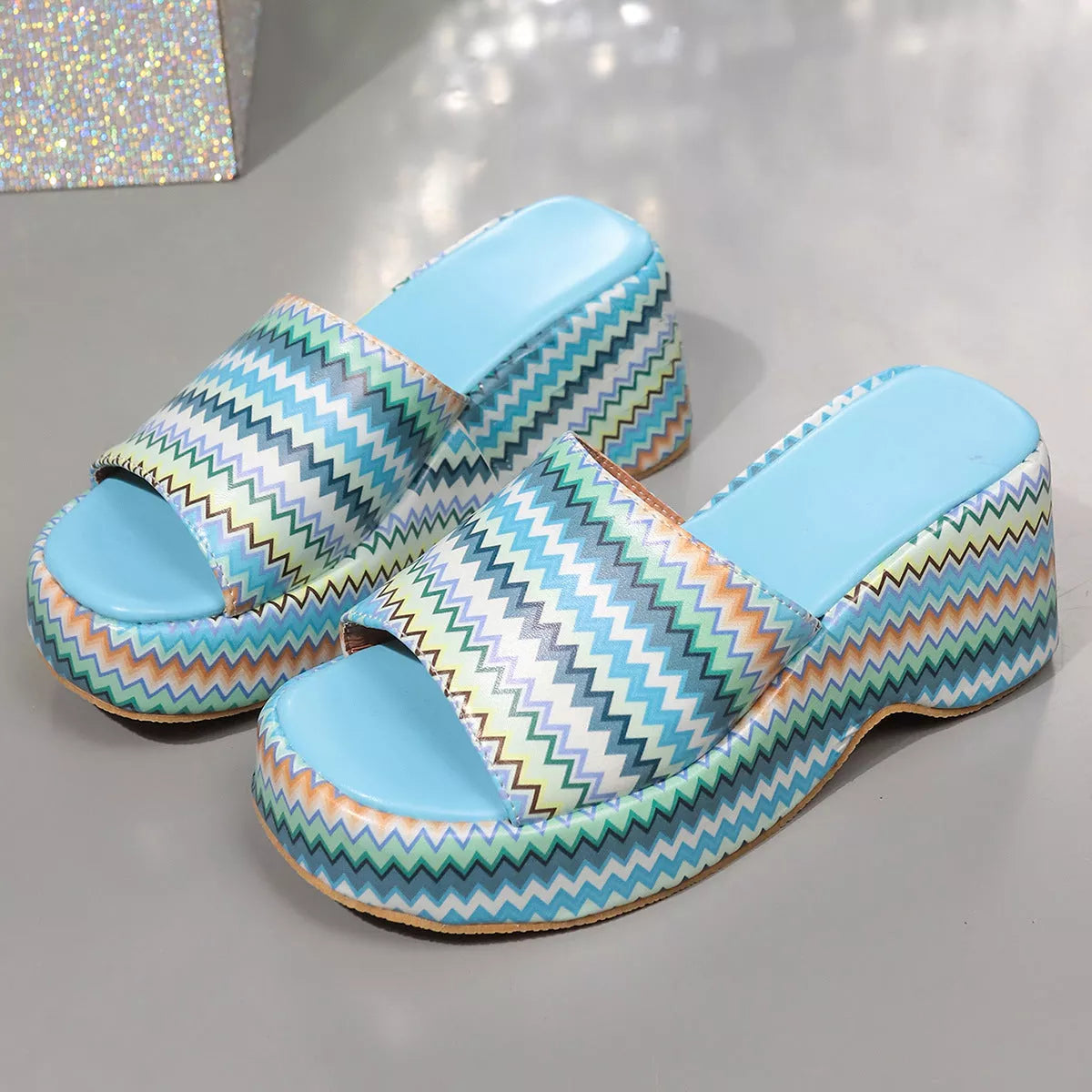 Women's colorful wave print wedge sandals with thick rubber sole for summer