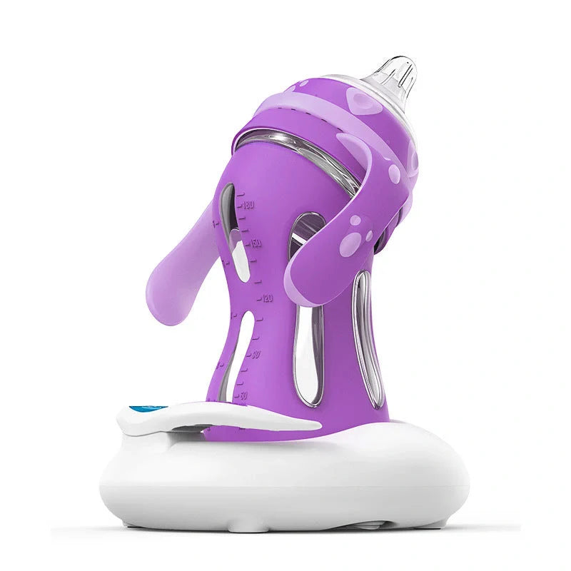 Glass baby bottle with temperature-sensitive silicone sleeve and USB milk warmer for safe, natural feeding