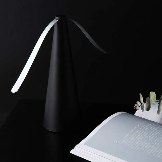 Black fly repellent fan measuring 8.2x8.2x24cm with USB cable for insect protection during meals