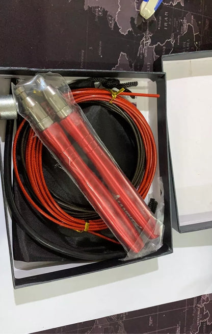 Sports skipping rope with aluminum alloy handles and PVC-coated wire for durability and performance