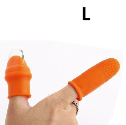 Ergonomic silicone blade protector for safe and efficient vegetable and fruit harvesting