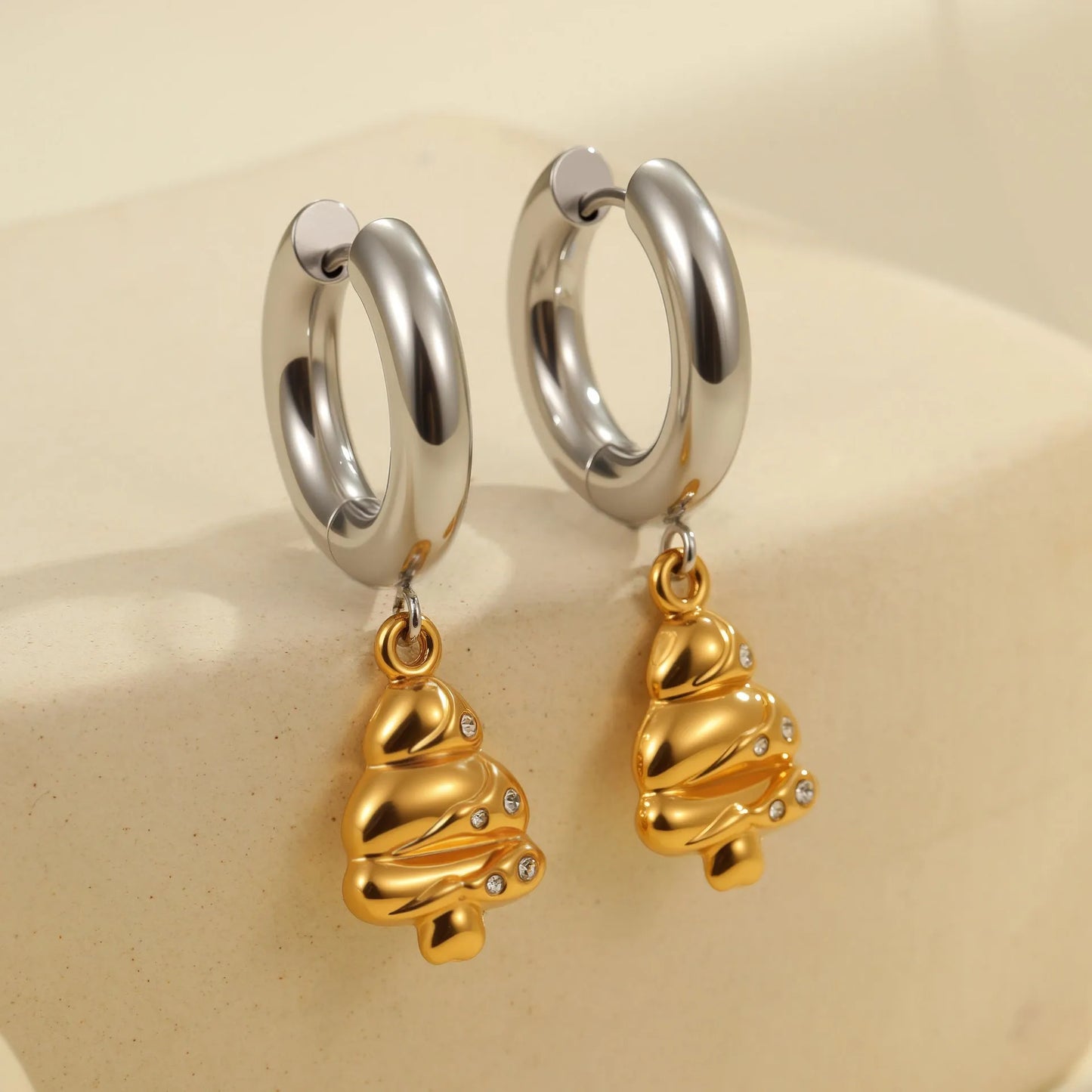 Stainless steel Christmas tree earrings with 18K gold electroplating in heart and star shapes
