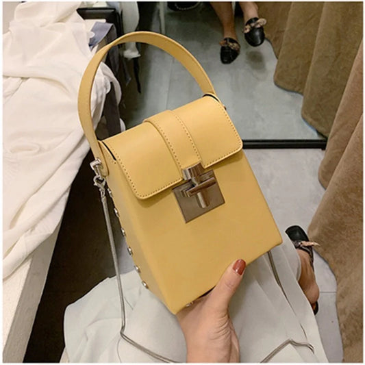 Women's horizontal square wild shoulder chain bag with zipper pocket in various colors