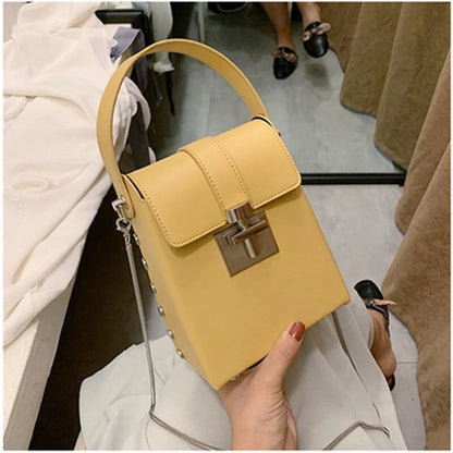 Women's horizontal square wild shoulder chain bag with zipper pocket in various colors