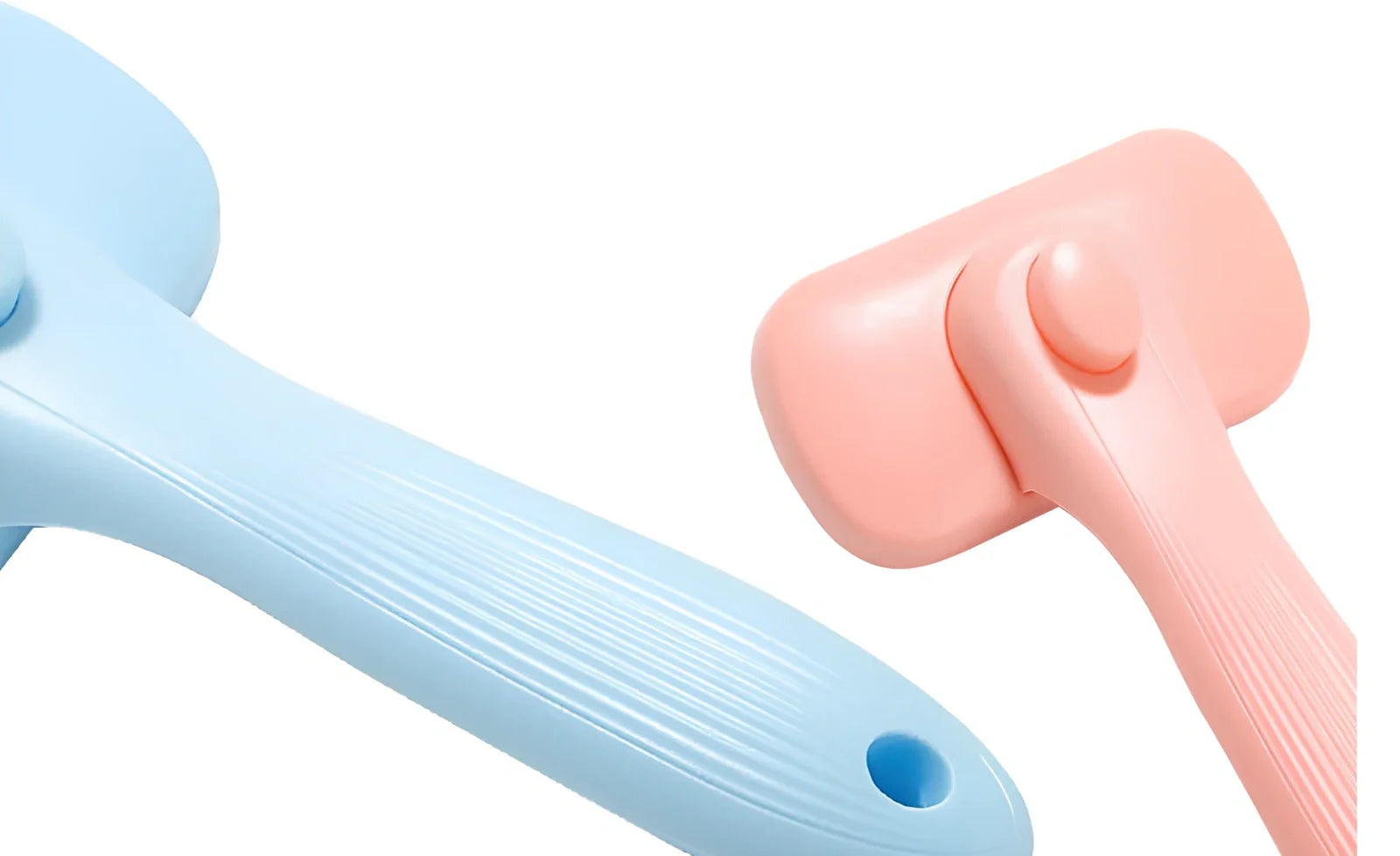 Blue plastic pet needle comb with closely spaced teeth for dog and cat grooming