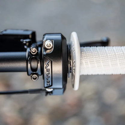 Black stainless steel electronic throttle handle for motorcycle, 12cm long