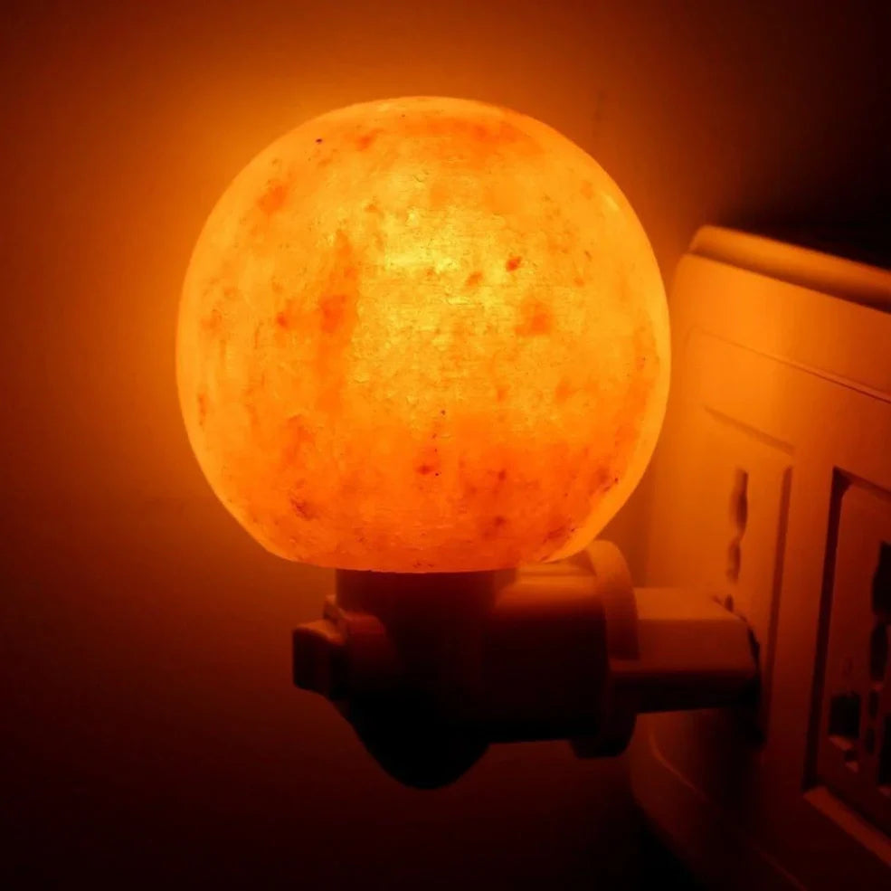 Cylindrical Himalayan crystal salt lamp, 9.8cm tall, 5cm diameter, with warm 3000K glow for air purification