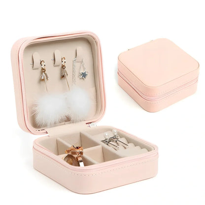 Portable jewellery box with flipping page display measuring 10×10×5.5cm in black colour