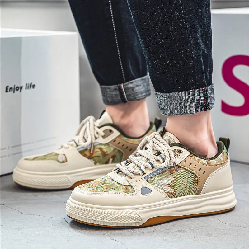 Men's flat-heel canvas casual shoes in Milan green and beige colour options.