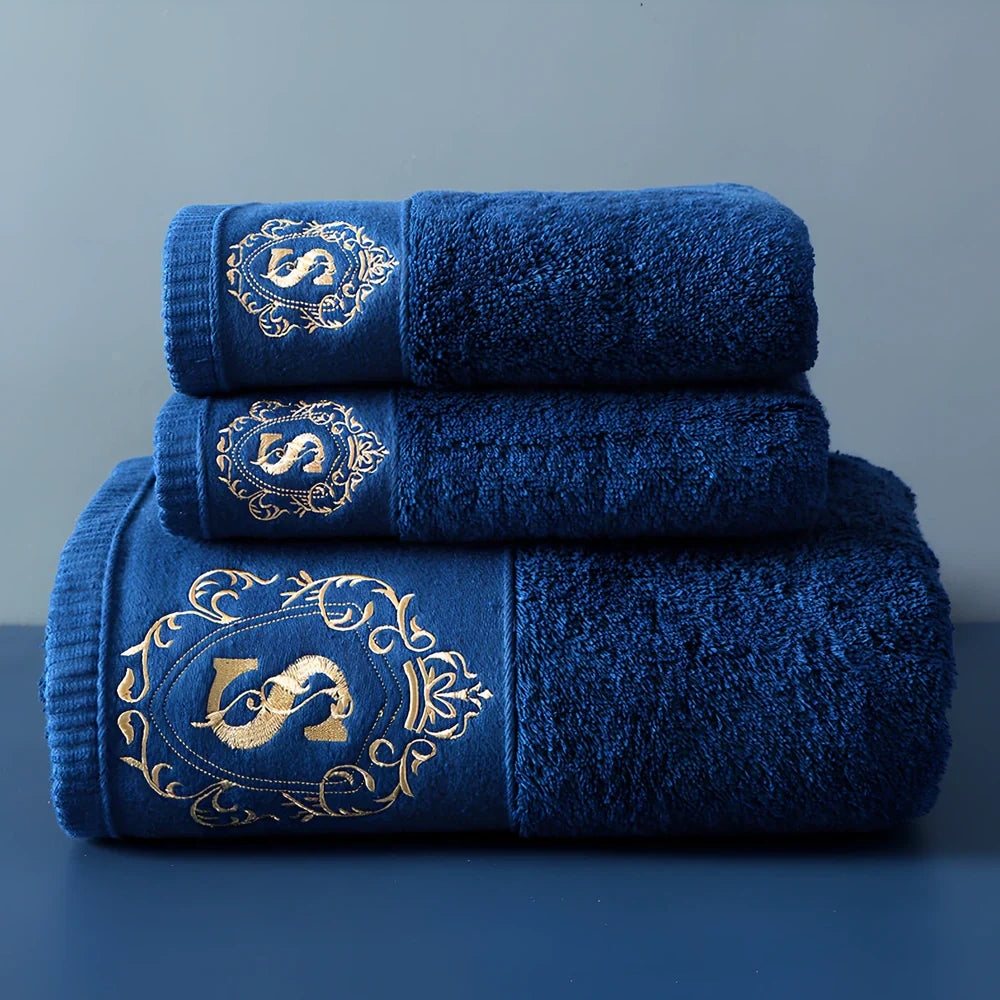 Pure cotton bath towel with spiral hair construction measuring 80x160cm in business grey colour