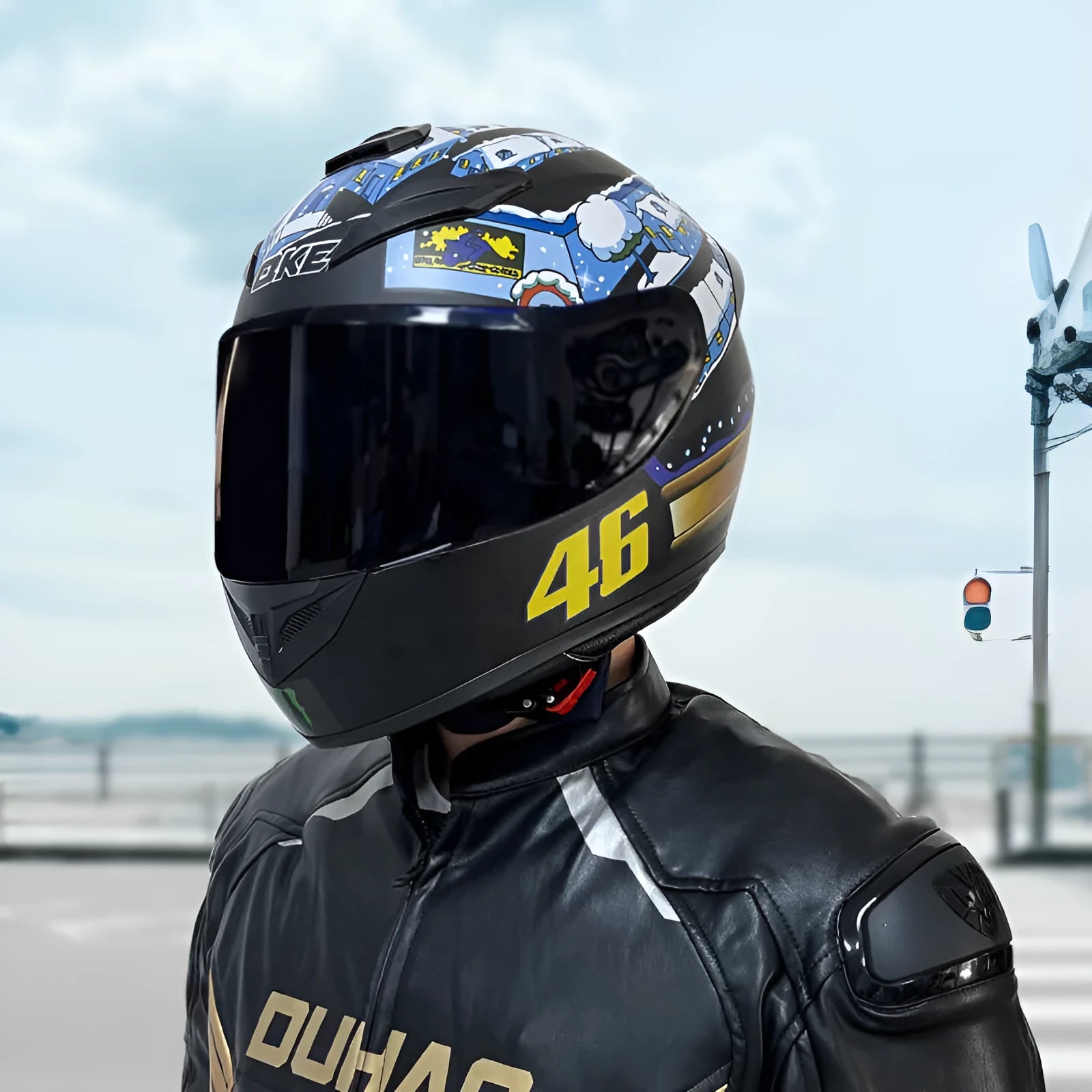 ABS motorcycle helmet in Dragon colour showing size options S, M, L, XL, 2XL, 3XL for commuting riders