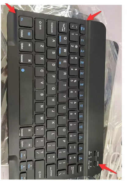Black and white mini Bluetooth wireless keyboard for tablets