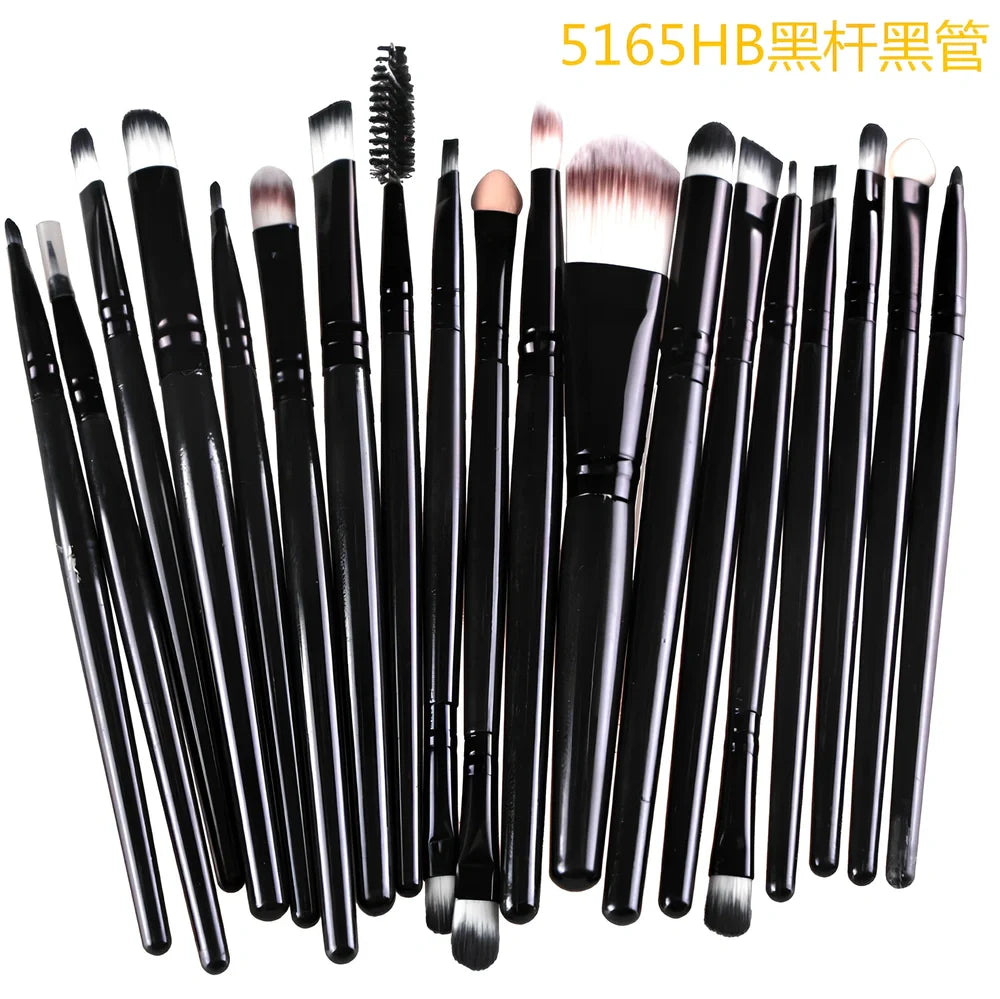 Cosmetic brush kit with 3cm nylon bristles and 14cm plastic handles in multiple colours