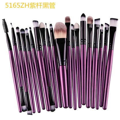 Cosmetic brush kit with 3cm nylon bristles and 14cm plastic handles in multiple colours